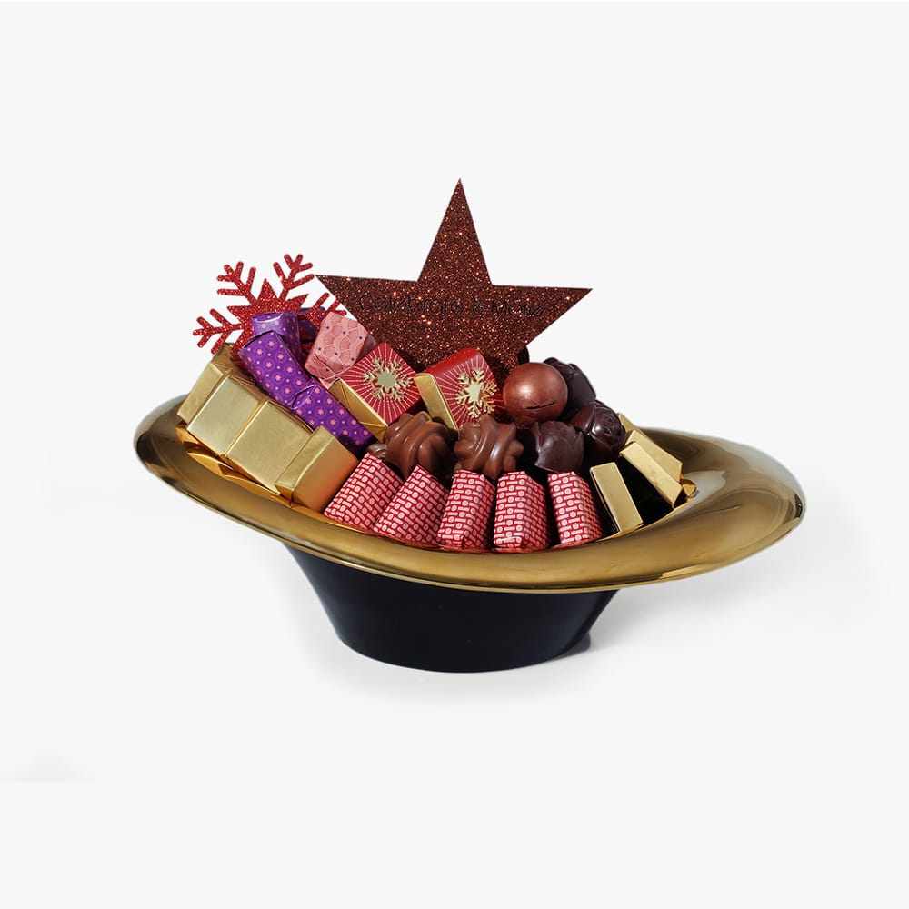 ALIZÉ Bonbonnière au motif losange blanc et doré contenant un assortiment de chocolats 1 ALIZÉ