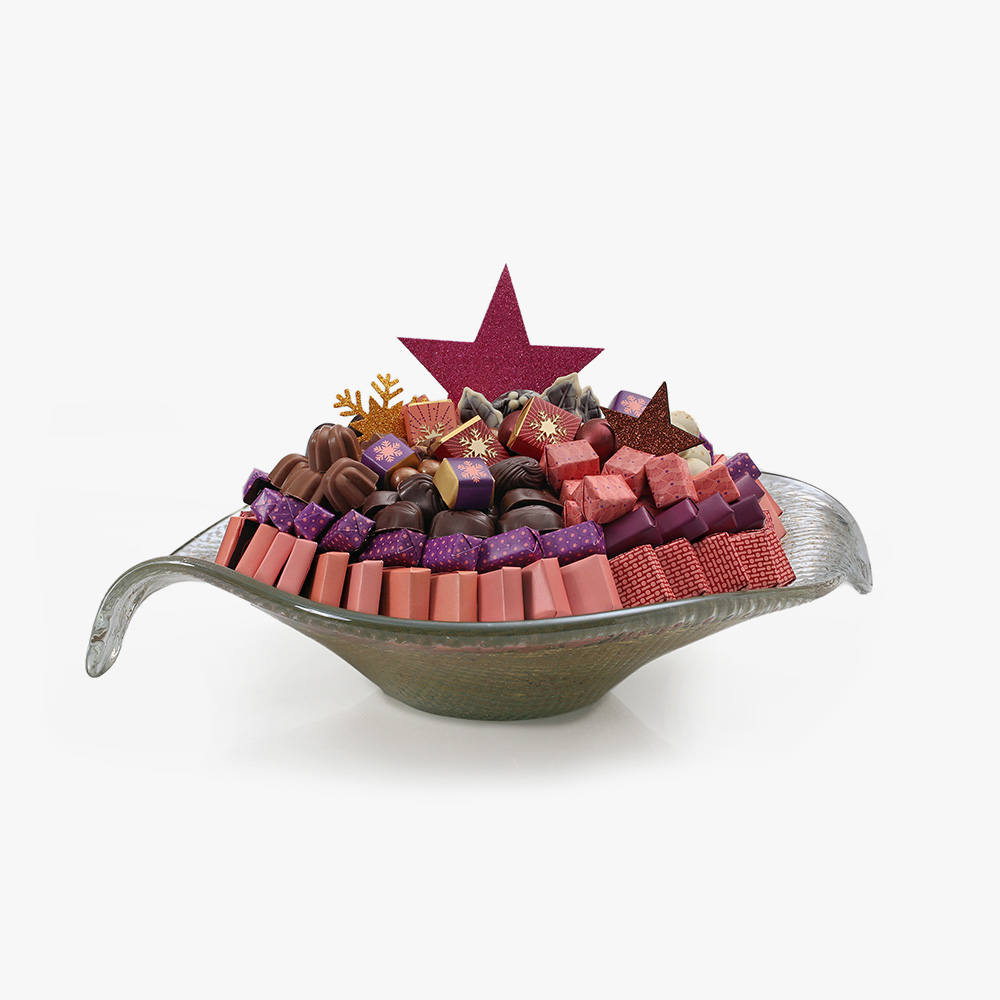 ECUME Coupe en verre de Murano au design givré et raffiné contenant un assortiment de 1500g de chocolats 1 ECUME